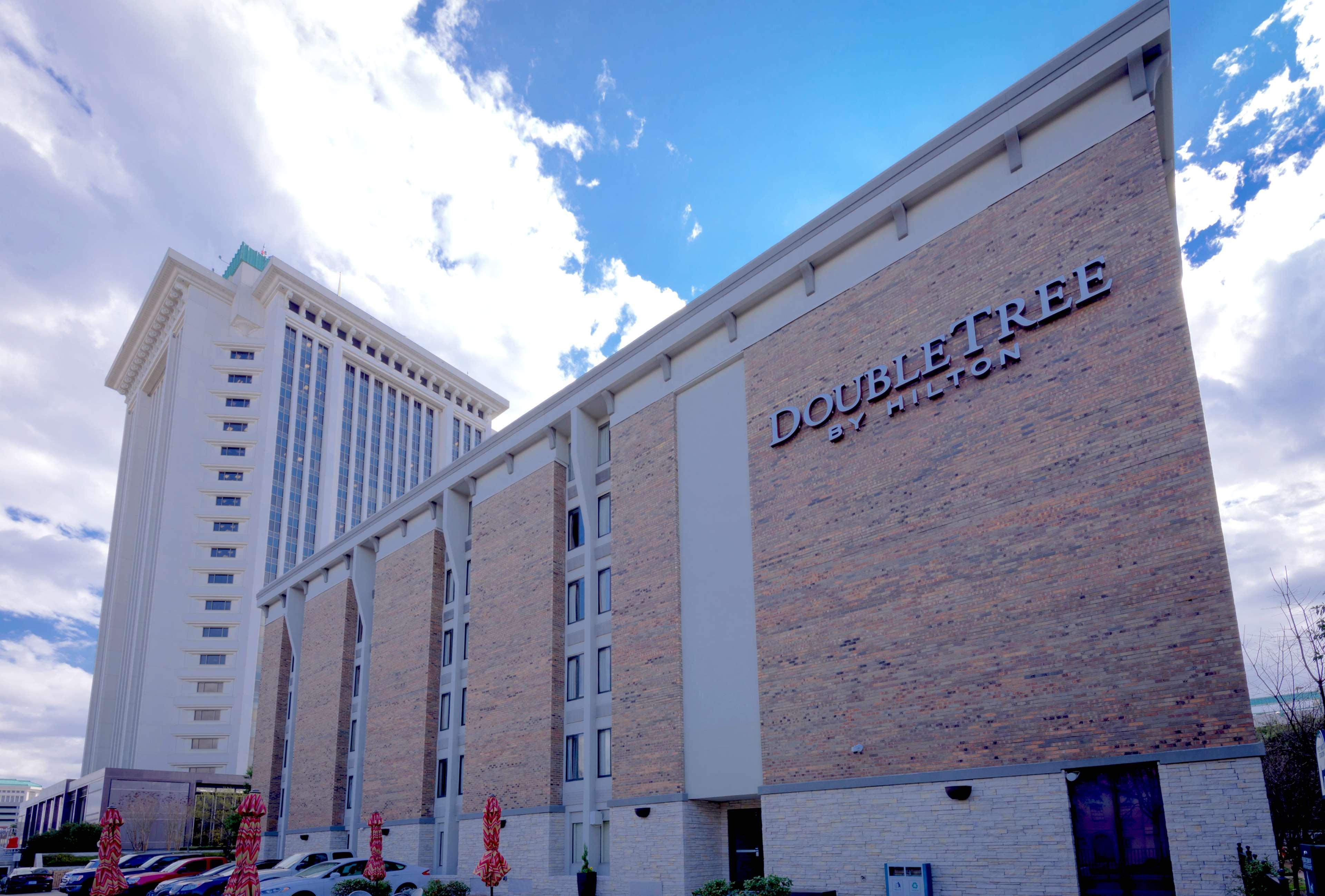 Doubletree By Hilton Montgomery Downtown Eksteriør billede
