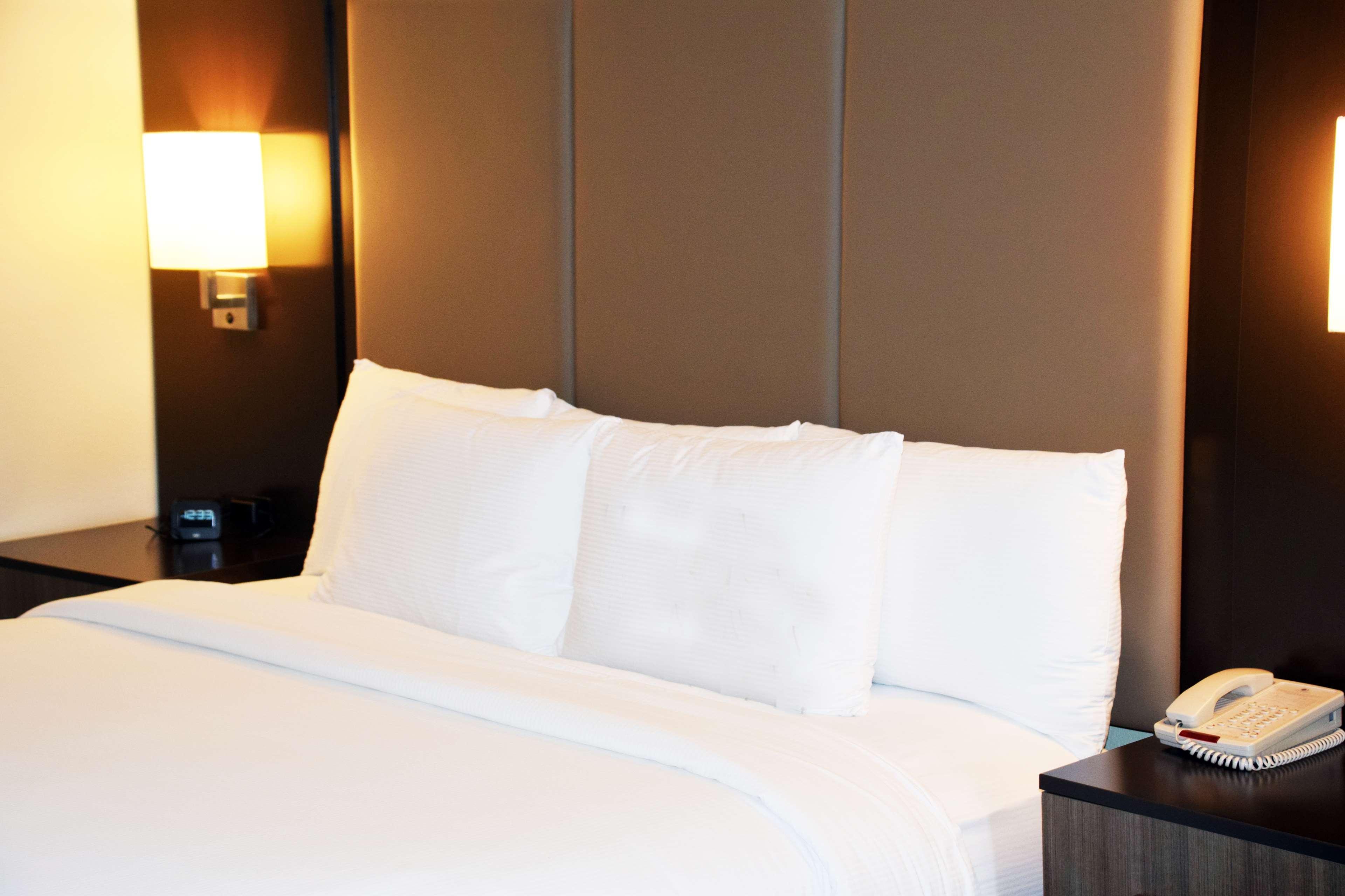 Doubletree By Hilton Montgomery Downtown Eksteriør billede