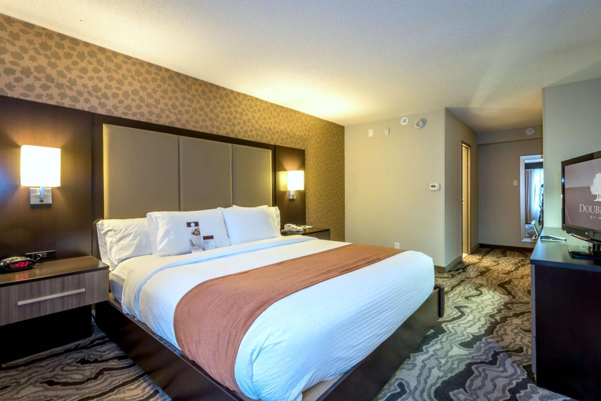 Doubletree By Hilton Montgomery Downtown Eksteriør billede
