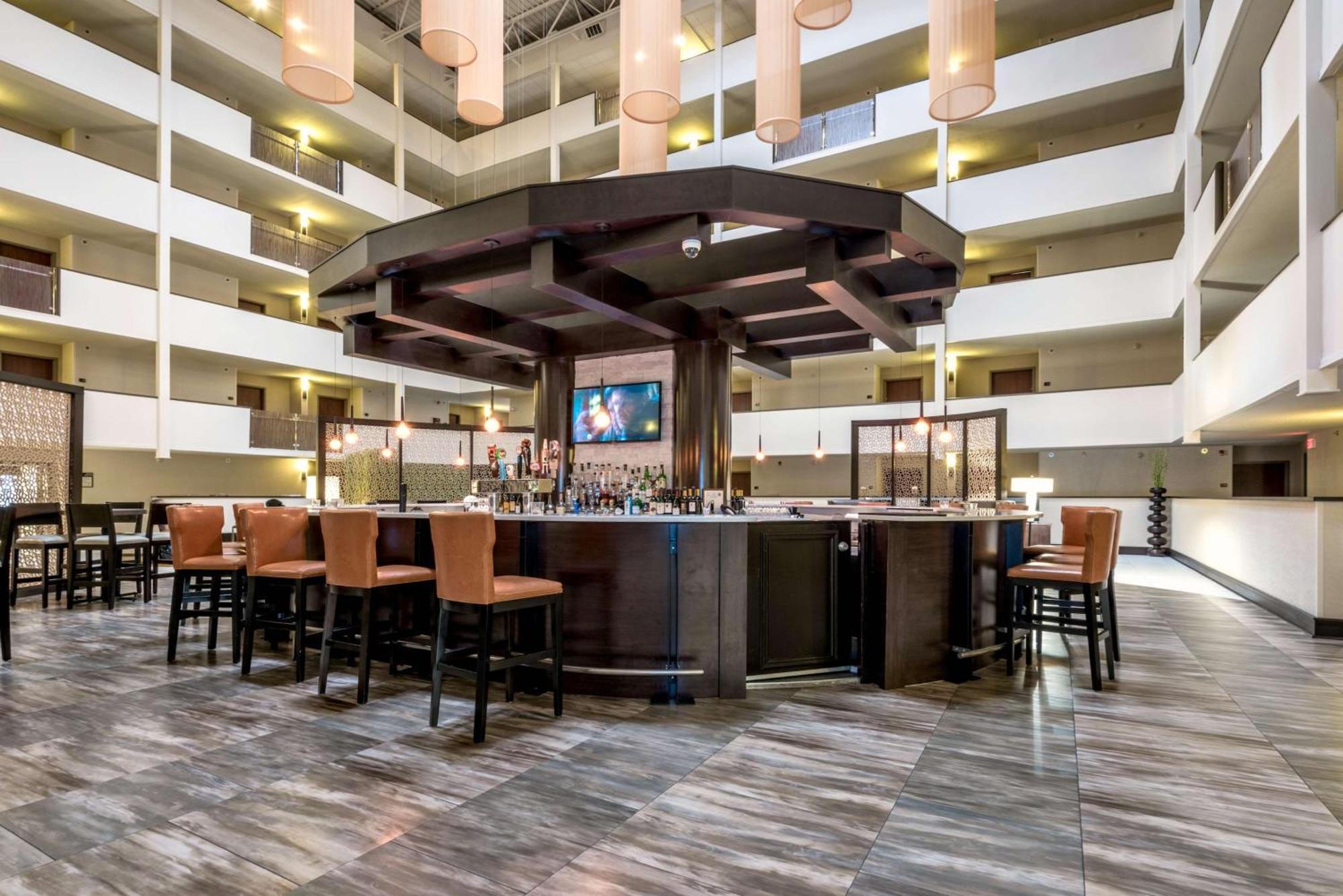 Doubletree By Hilton Montgomery Downtown Eksteriør billede