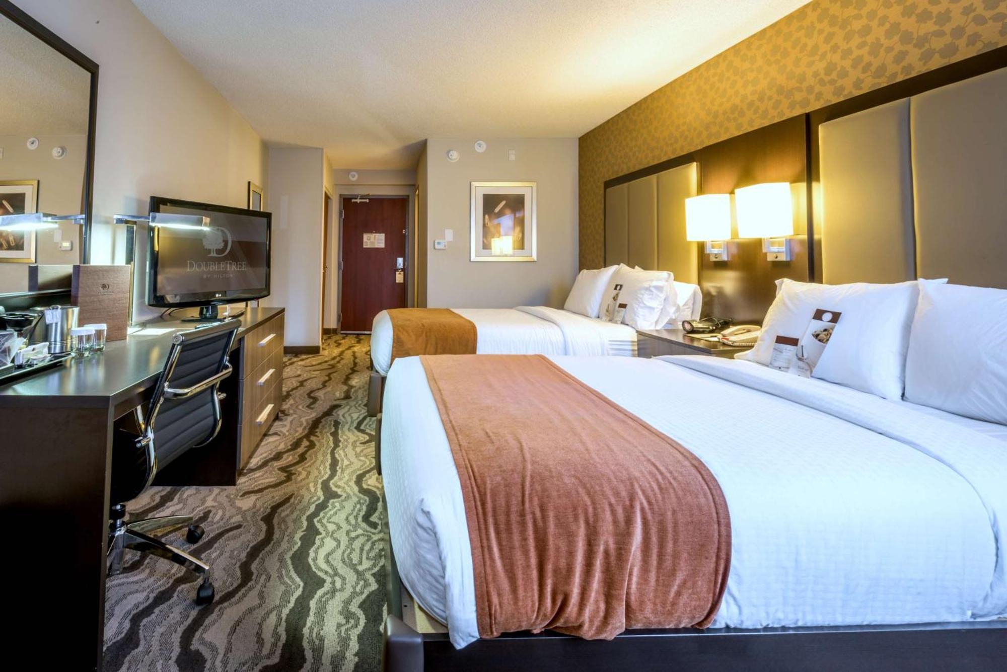 Doubletree By Hilton Montgomery Downtown Eksteriør billede
