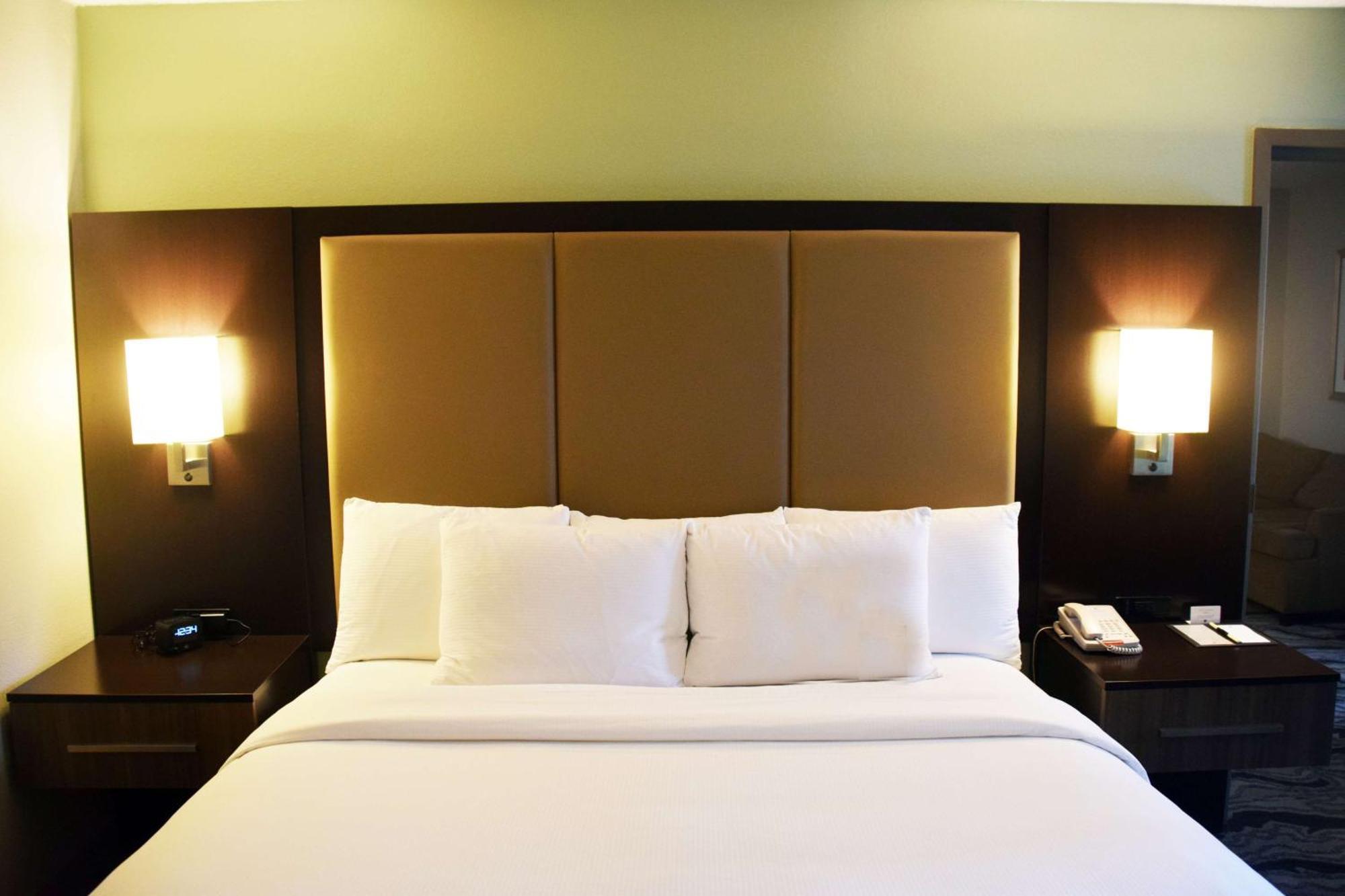 Doubletree By Hilton Montgomery Downtown Eksteriør billede
