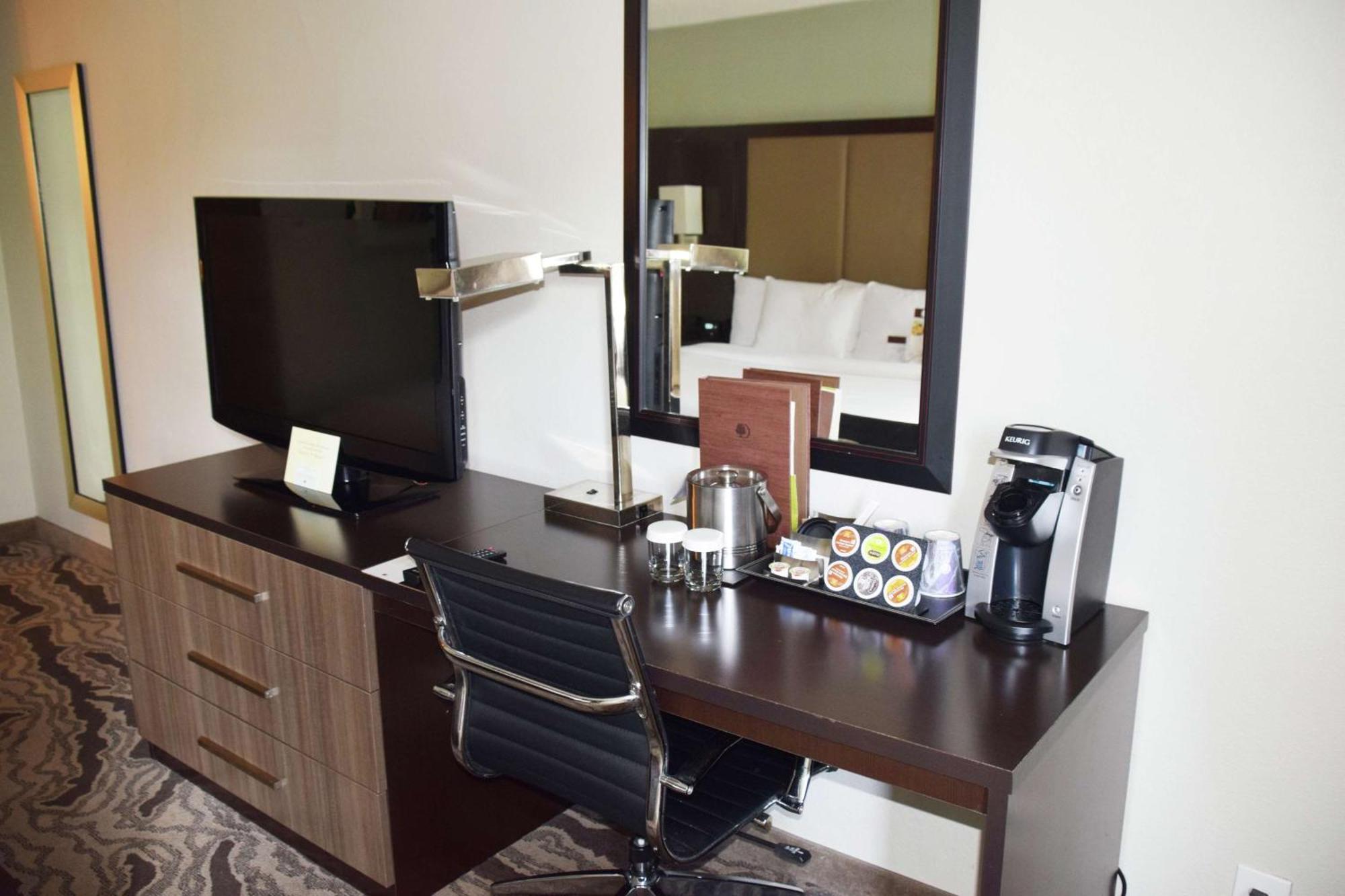 Doubletree By Hilton Montgomery Downtown Eksteriør billede