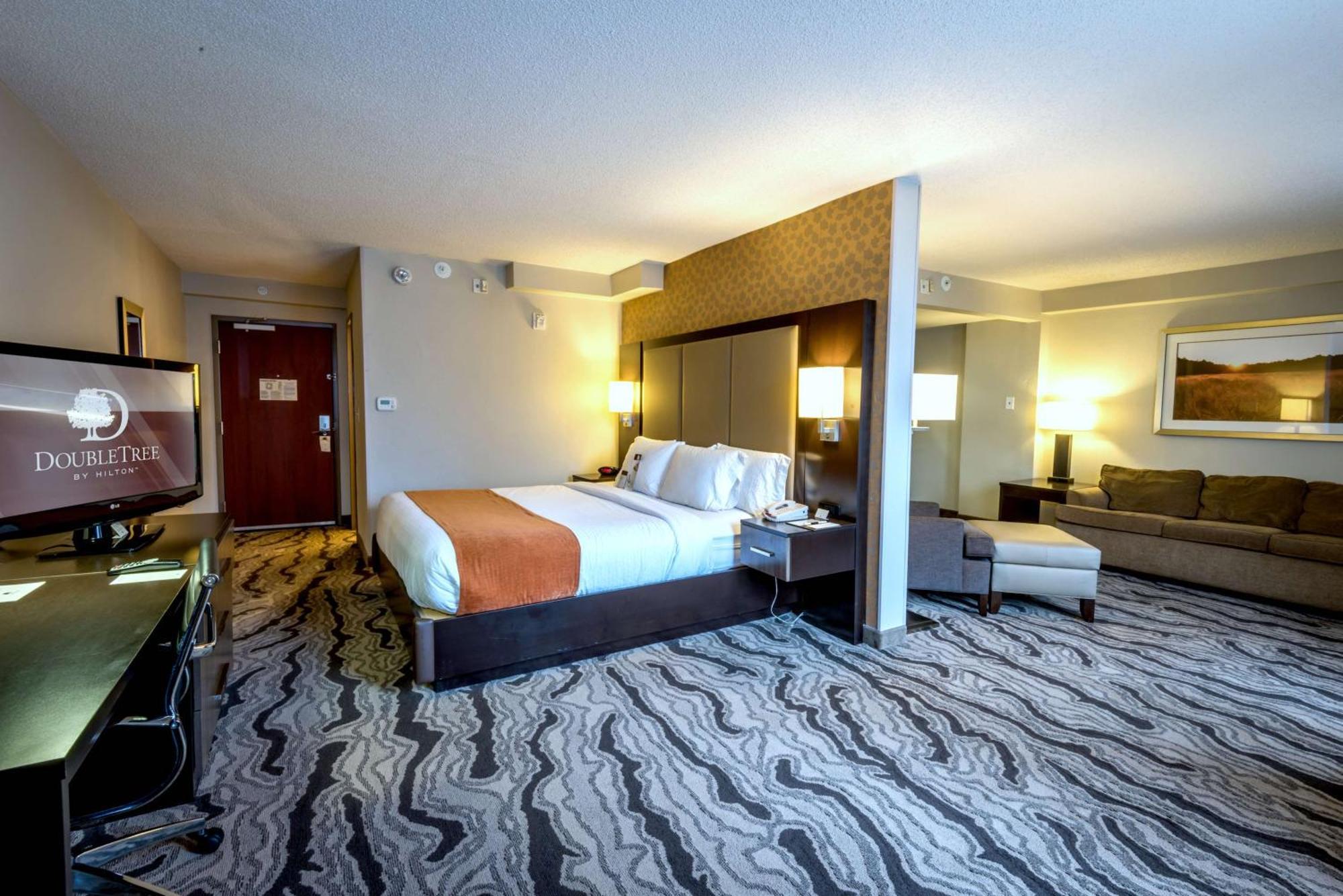 Doubletree By Hilton Montgomery Downtown Eksteriør billede