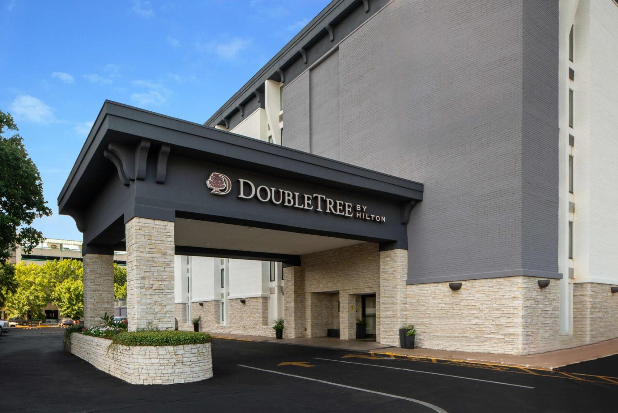 Doubletree By Hilton Montgomery Downtown Eksteriør billede